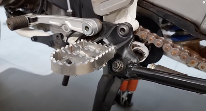 Wide Foot Pegs - Stainless Steel - Honda XR 650 L